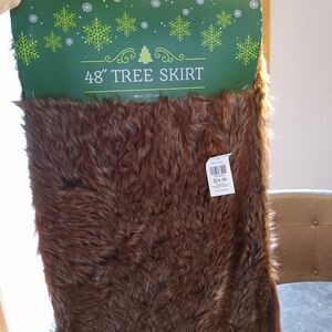48 inch fur tree skirt